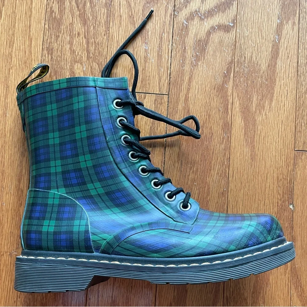 Dr. Martens Drench Black Watch Plaid Rubber Rain Boot Used Blue/Green